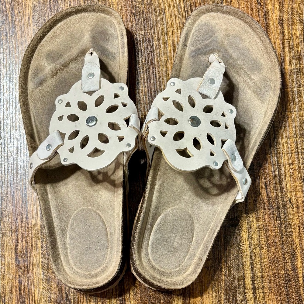 Murices Sandals